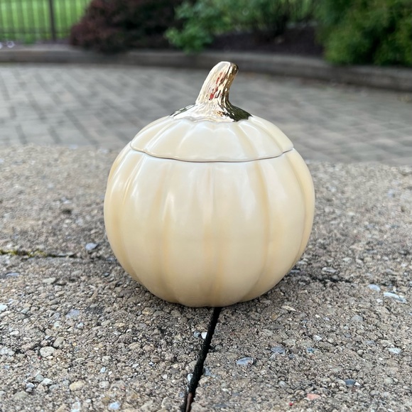 Lenox - Jack -O- Lantern - Candle Holder - Picture 10 of 11